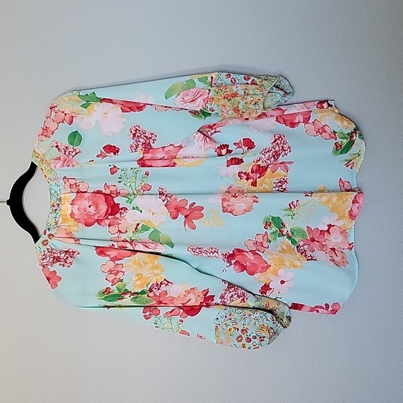 Fig and Flower Vibrant Boho Small Mixed Pattern Floral Blouse Top - Picture 7 of 7